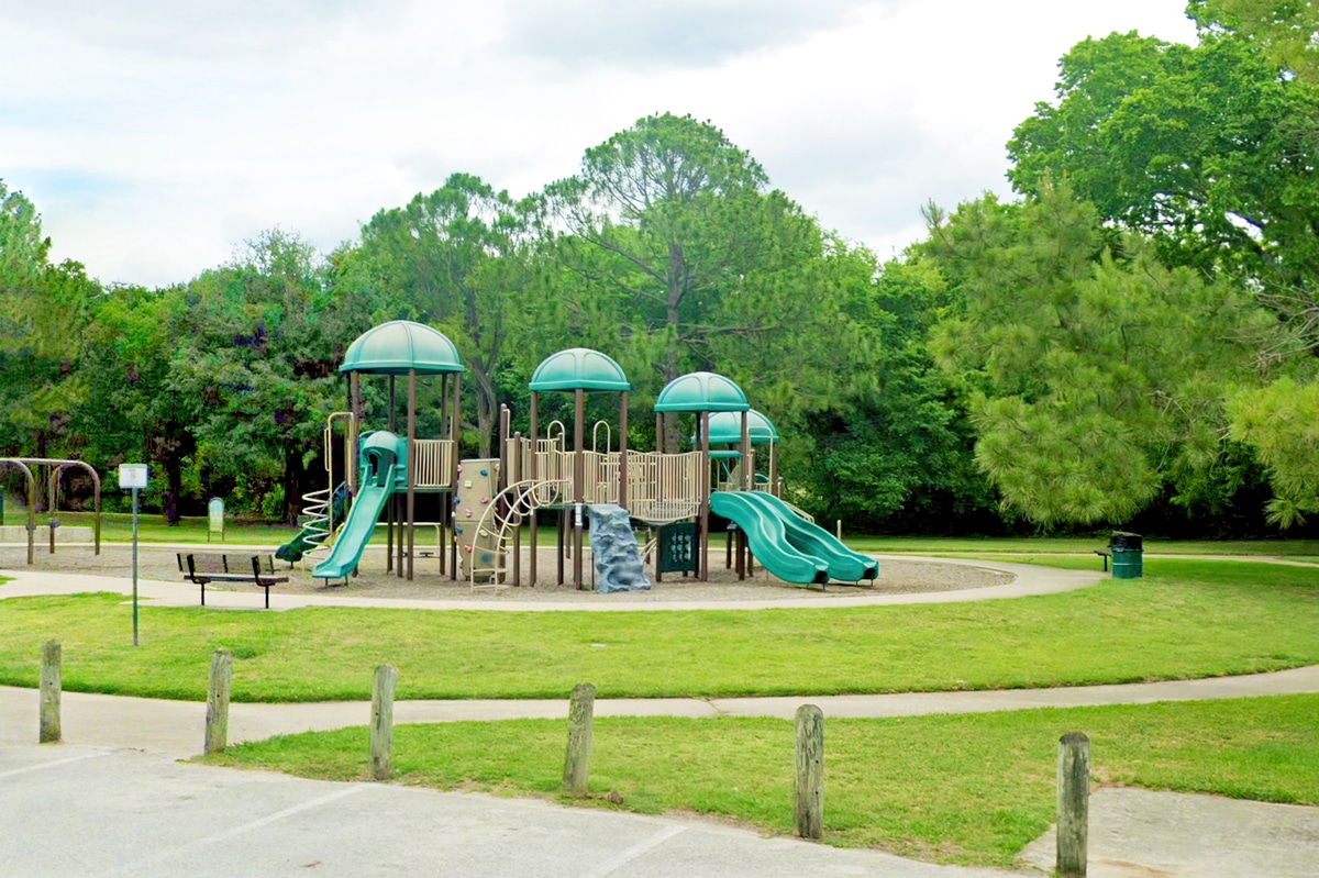 Large Playgrounds Build Their Minds, Muscles, & Social Skills